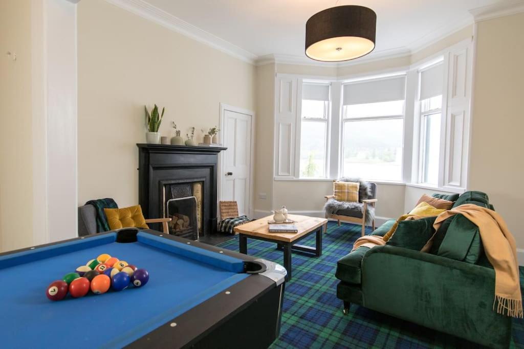 Rossmay House - 4 Bedroom Scottish Villa With Waterfront / Mountain Views Arrochar Exterior photo